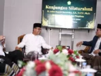 KH Uwais Al Qarni Berharap Santri Mendukung Anies dalam Pilpres 2024 untuk Membawa Agama ke Istana