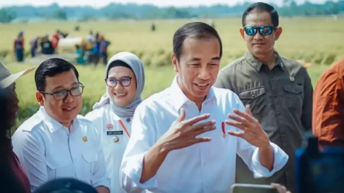 Reshuffle Pekan Ini: Sinyal Gestur Kepala Jokowi Membawa Demokrat ke Jatah Menteri