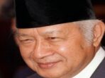 Caleg Golkar Didesak Untuk Menampilkan Foto Soeharto di Materi Kampanye