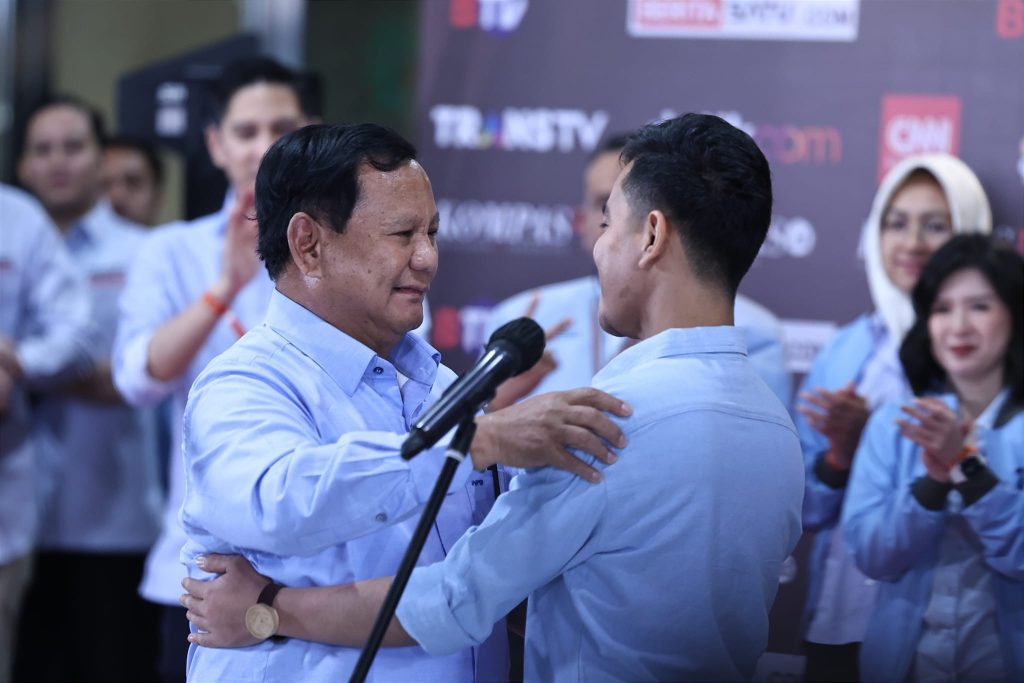 Puji Gibran karena Memukau di Debat: Prabowo Antusias dengan Performa Gemilang di Pilpres 2024