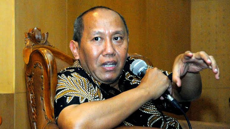 Mayoritas Survei Memprediksi Prabowo-Gibran Mendominasi, Ahli Politik Menduga Adanya Upaya Memengaruhi Pemilih melalui Survei