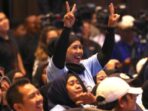 Prabowo Sangat Tertarik Dengan Antusiasme Emak-Emak Relawan di Bandung, Jabat Erat Tangannya