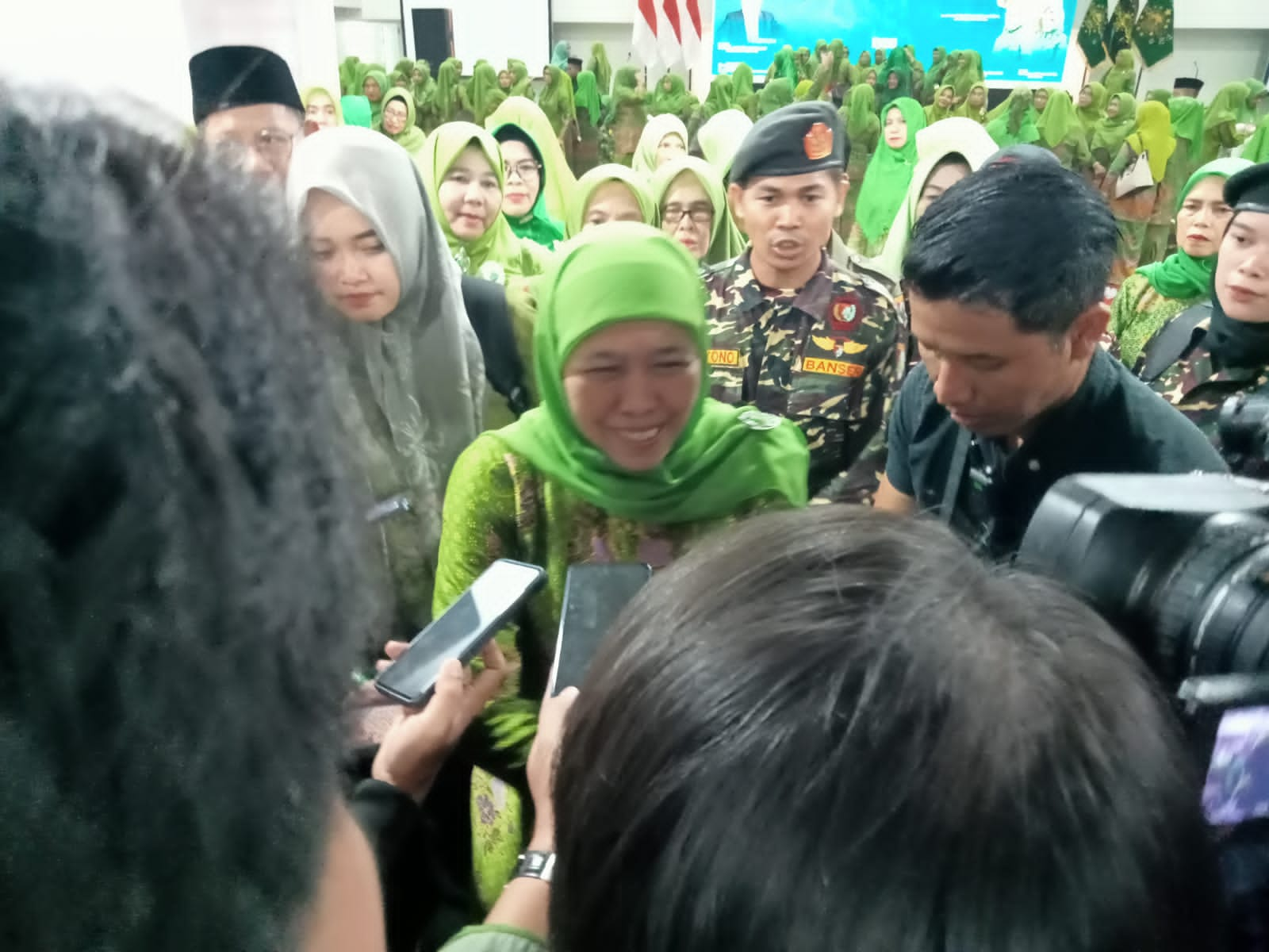 Khofifah Mempertanyakan Kontribusi Cak Imin di Struktural NU Karena Dukung Prabowo