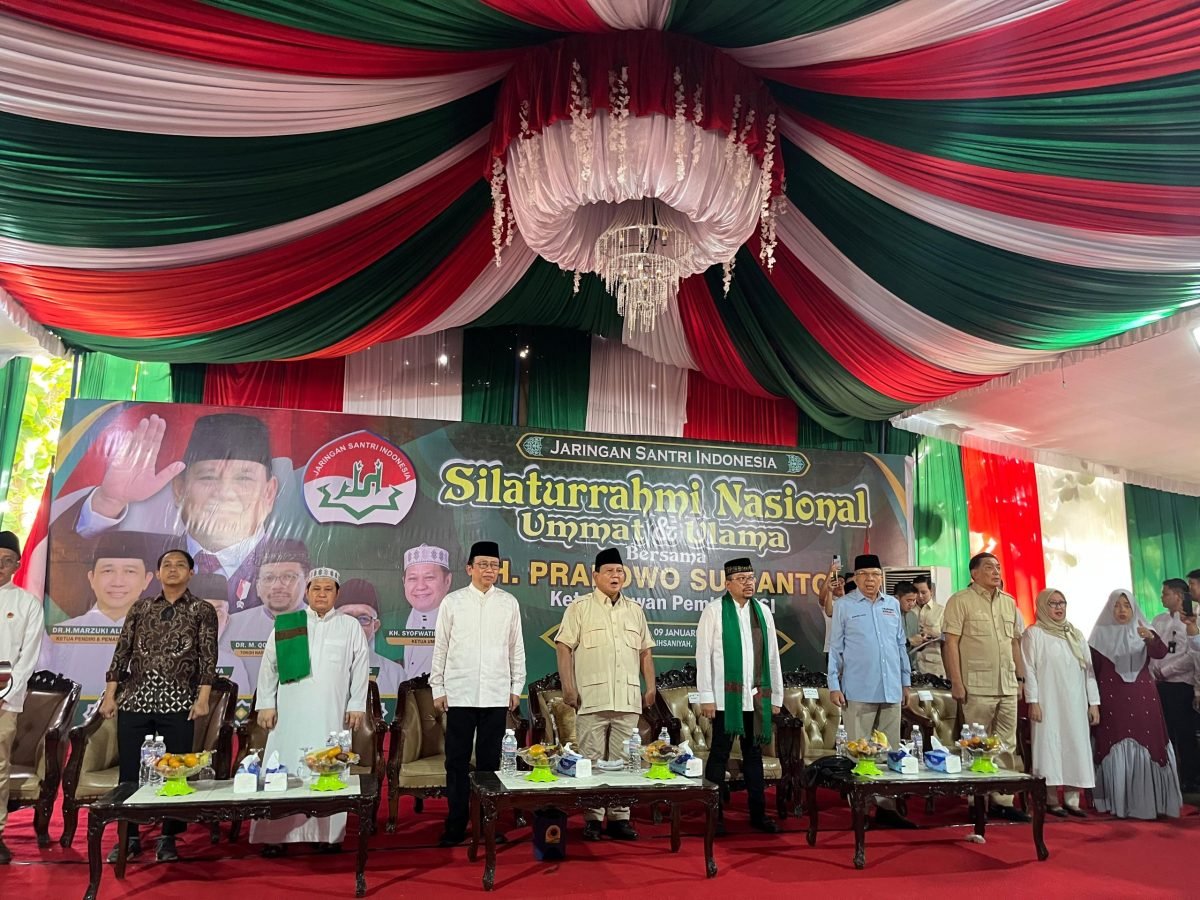 Prabowo Berkunjung ke Bayt Al-Quran Al-Akbar di Sumsel, Silaturahmi dengan Ribuan Jemaah dan Ulama