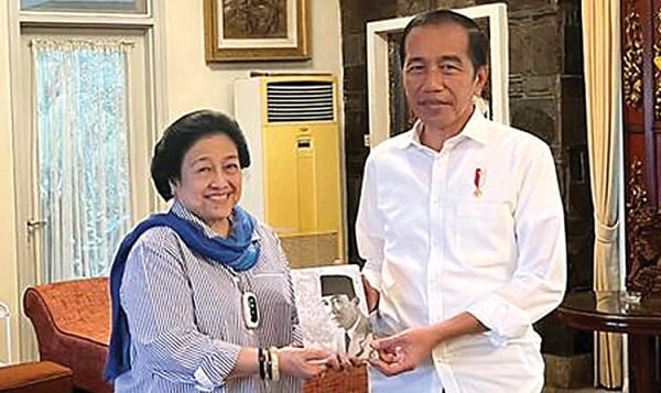 Rocky Gerung Curiga Megawati Masih Menunggu Tawaran Resmi dari Jokowi tentang Hak Angket