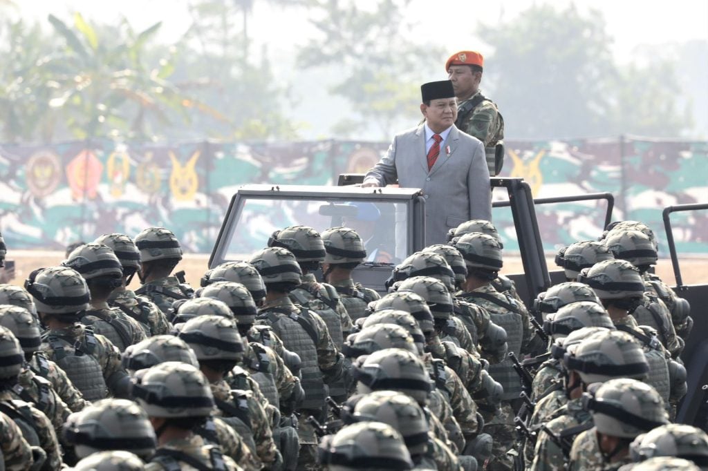 Rocky Gerung Menyinggung Bisnis di Kemenhan, Sebab Prabowo Belum Mengundurkan Diri dari Kabinet Jokowi Setelah Terpilih Sebagai Presiden