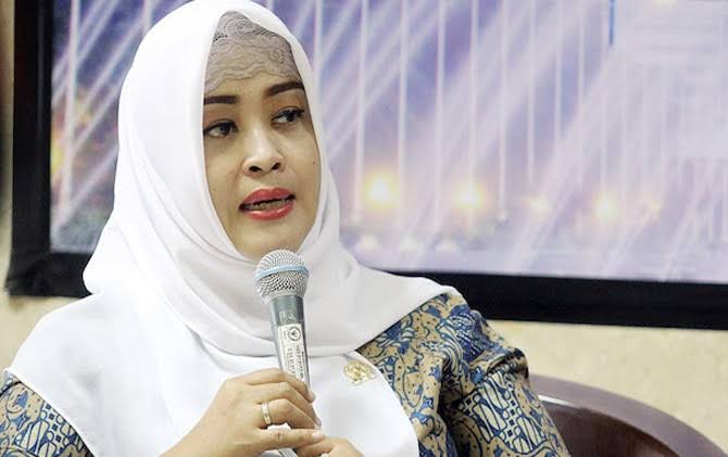 Fahira Idris Menyebut Idulfitri Sebagai Kesempatan untuk Mempererat Silaturahmi dan Hubungan Sosial dalam Masyarakat