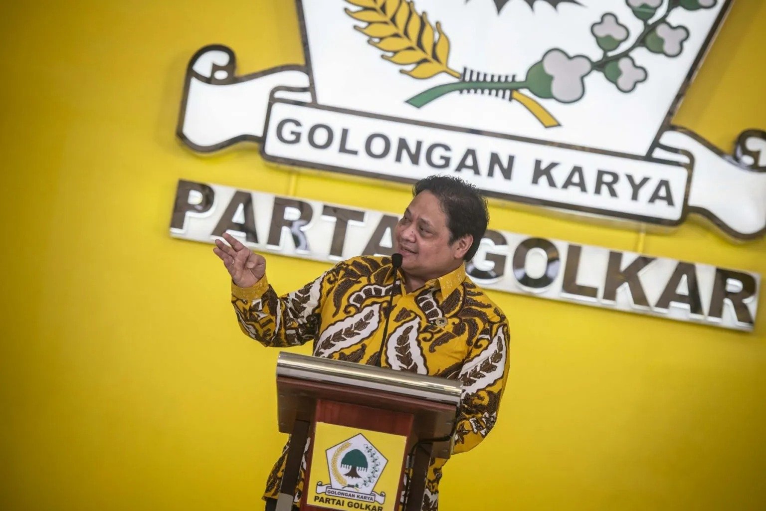 Setelah bertemu dengan Airlangga, Manggazali dikabarkan akan diusung oleh Golkar