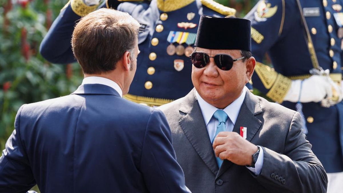 prabowo-sambut-emmanuel-macron-di-istana-merdeka-1748403072592_169.jpeg