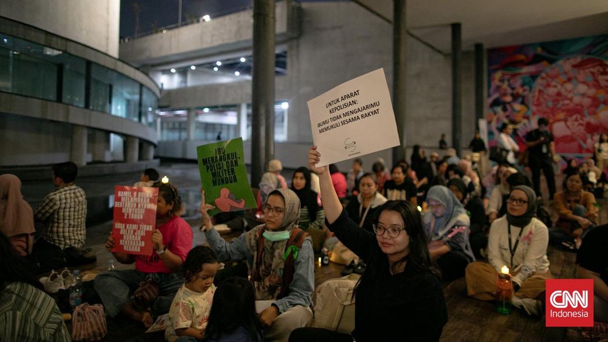 aliansi-ibu-indonesia-gelar-aksi-damai-desak-aparat-bebaskan-pelajar-1757512207798_169.jpeg